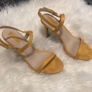Yellow Heels💛💛💛